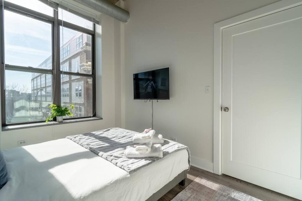 Mccormick Place Beautiful 2Br Apartment With Optional Parking Sleeps Up To 8 Near Soldier Field, Grant Park And Lakefront Trail Chicago Exterior photo